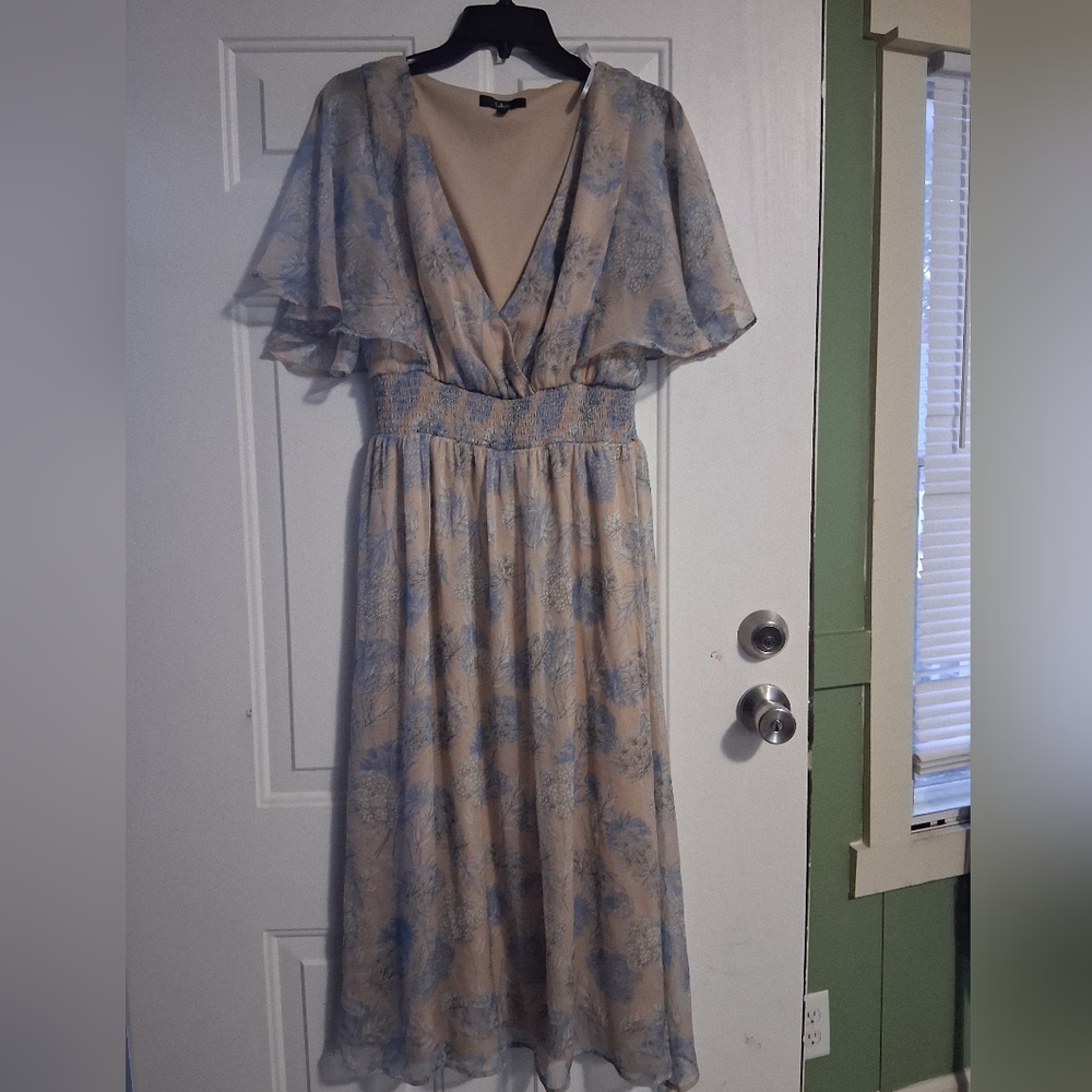 Lulu's Blue Floral Midi Dress - Picture 4 of 7